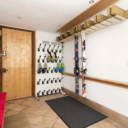 The Castle, 10 Bedroom Chalet, Centre מלון דירות *