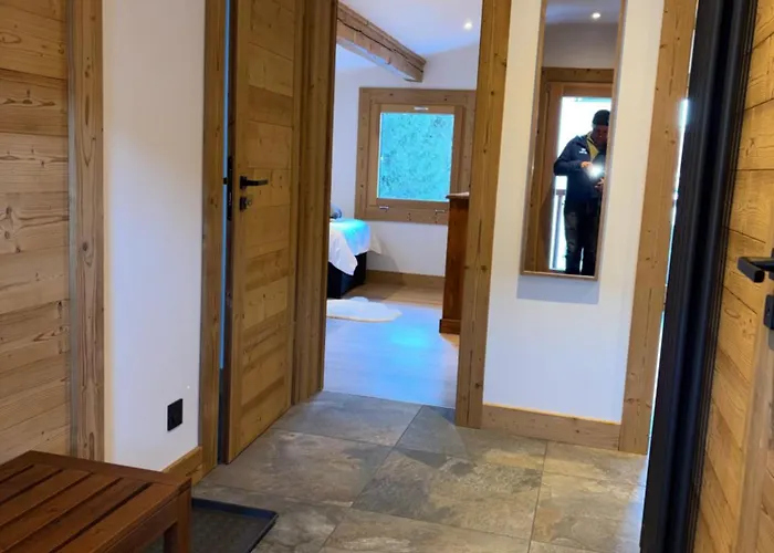 The Castle, 10 Bedroom Chalet, Centre Hotel apartamentowy