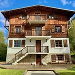 The Castle, 10 Bedroom Chalet, Centre 아파트호텔 샤모니