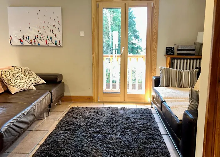 The Castle, 10 Bedroom Chalet, Centre * שאמוני